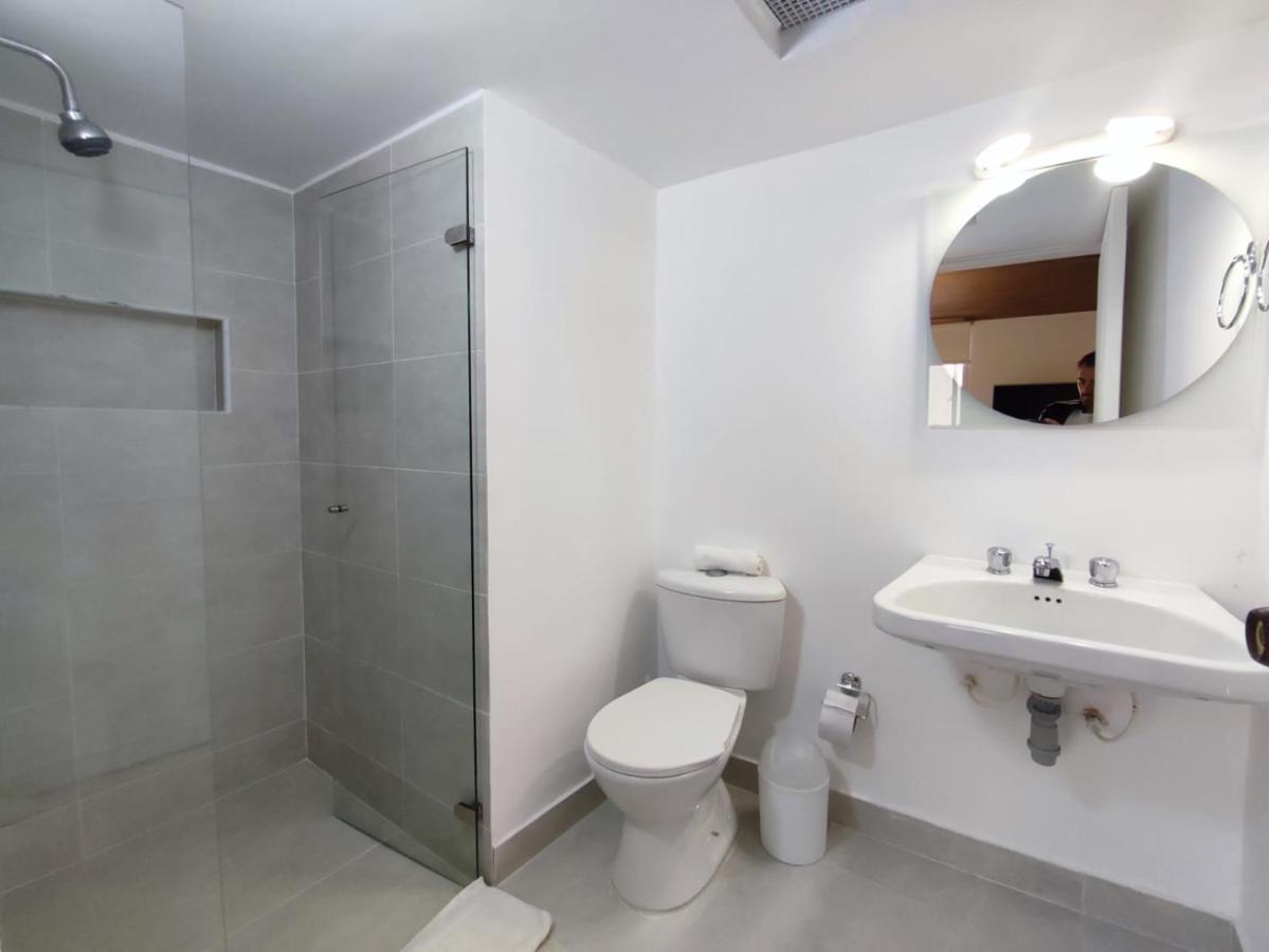Venecia Bog Sencilla Con Bano Privado Unicentro Norte Bogotá